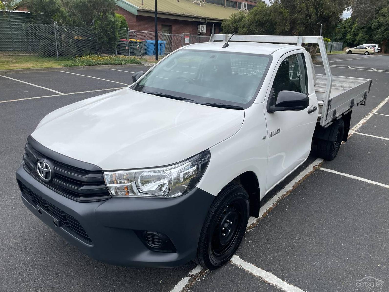 Toyota Hilux Workmate Auto 4x2