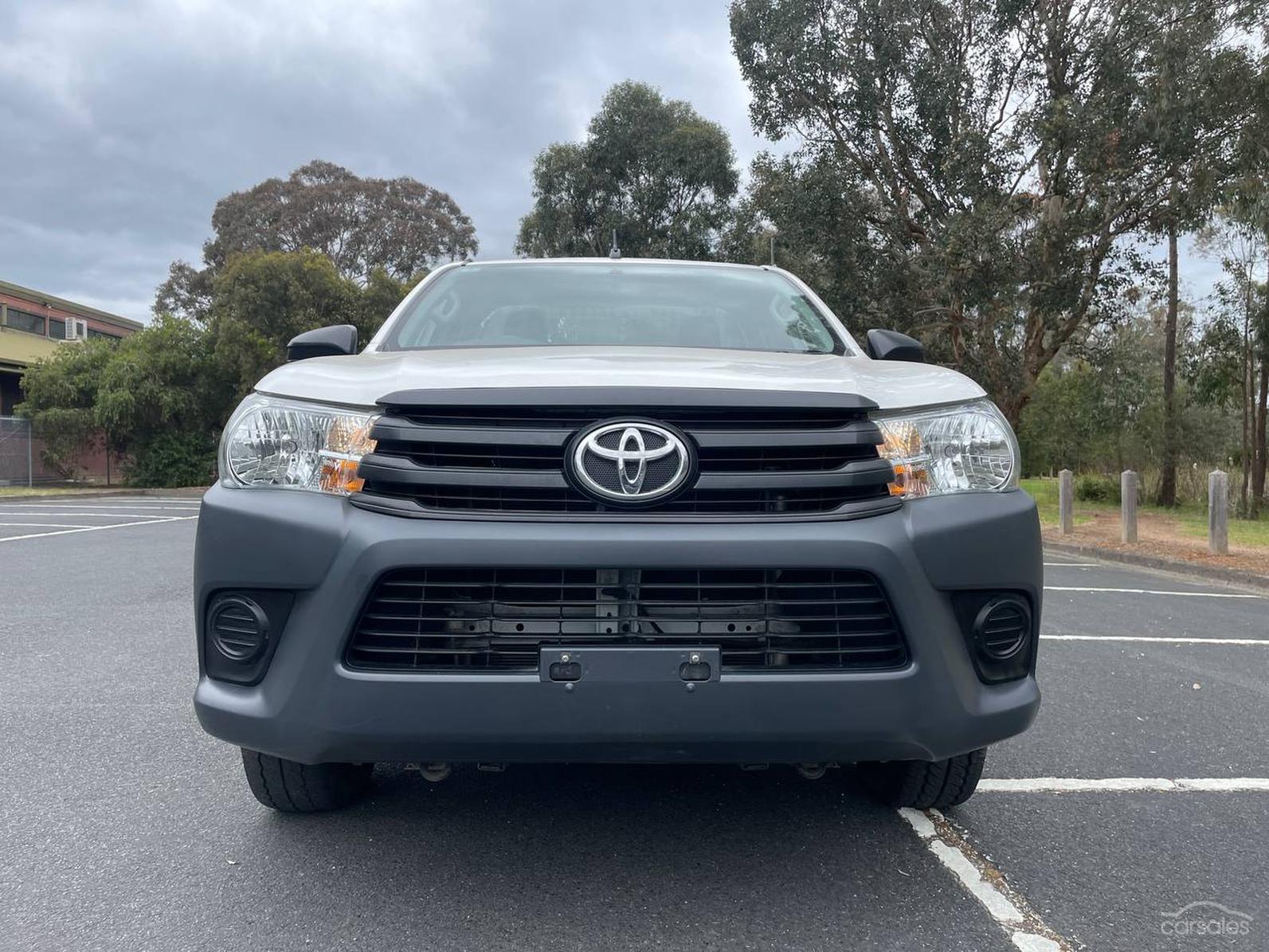 Toyota Hilux Workmate Auto 4x2