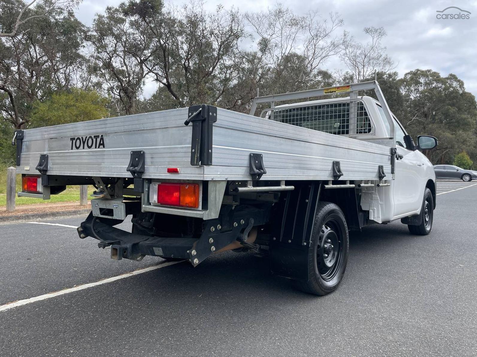 Toyota Hilux Workmate Auto 4x2