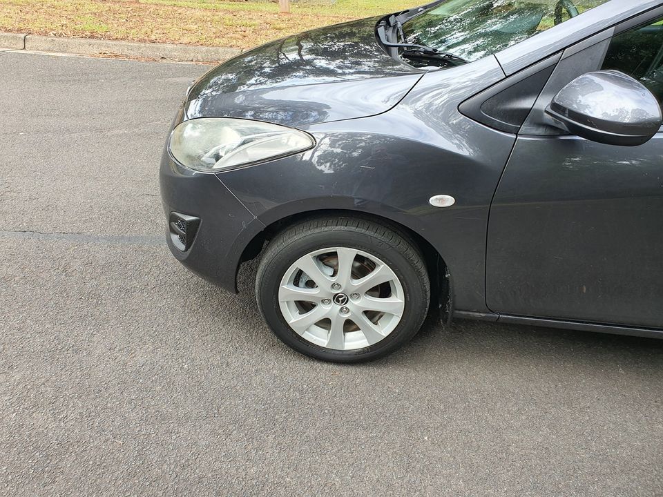 Mazda 2 Neo 2013